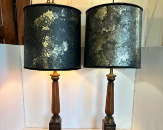 MCM column lamps