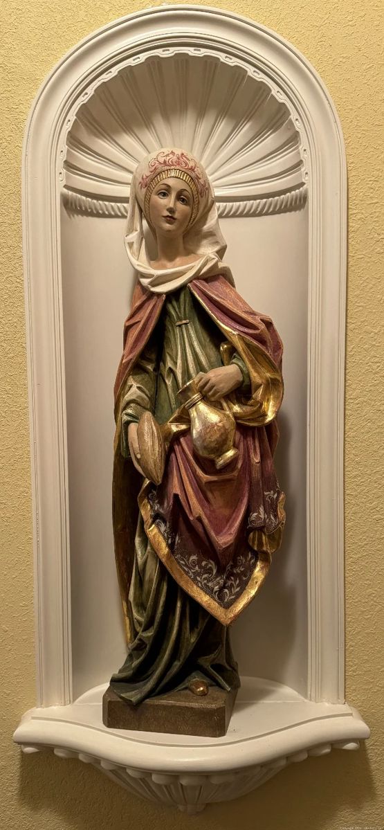 St Elizabeth of Hungary Oberammergua Wood Carving