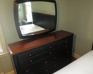 Dresser with mirror 
