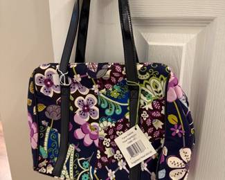 Minnetonka, Clark's, American Eagle, Steve Madden, Rockport, Adidas, Skechers, Ugg, Van's, Dr. Martens, Pleaser, Jane Volatile, Guess, Sandra Robert's Squared, Steve Madden, Kipling, LeSportsac, Nine West, Betsey Johnson, Disney, London Fog, Simply Vera Wang, Vera Bradley, American Eagle, Abercrombie & Fitch, North Face, Express, Victoria's Secret, Nine West, Silver, Hotkiss, Mudd, Hollister, Necessary Objects, Hot Topic, Fetish Lip Service, To the Max, Abercrombie