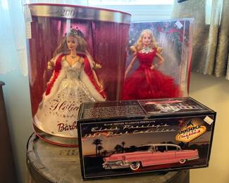 2001 Holiday Celebration Barbie, 2018 Holiday Barbie
NIB Diecast Car Icons Elvis Motor Classics 1955
