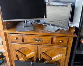 Desk, Computer monitors