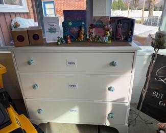 Dresser