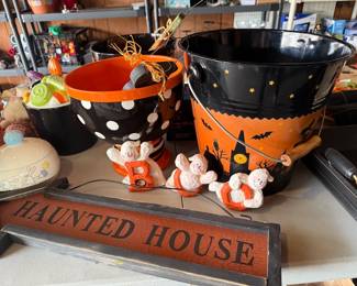 Halloween decor