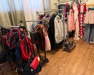 Minnetonka, Clark's, American Eagle, Steve Madden, Rockport, Adidas, Skechers, Ugg, Van's, Dr. Martens, Pleaser, Jane Volatile, Guess, Sandra Robert's Squared, Steve Madden, Kipling, LeSportsac, Nine West, Betsey Johnson, Disney, London Fog, Simply Vera Wang, Vera Bradley, American Eagle, Abercrombie & Fitch, North Face, Express, Victoria's Secret, Nine West, Silver, Hotkiss, Mudd, Hollister, Necessary Objects, Hot Topic, Fetish Lip Service, To the Max, Abercrombie
