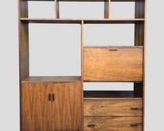 Vintage Mid Centrury Modern MCM Rosewood Wall Unit Display Shelf Some Veneer Loss missing handle and Minor buckling on some top shelves. Great piece Great form
