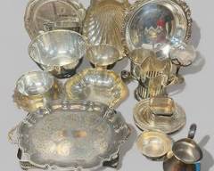 16.5 Pounds of Vintage Silver Plate Lot Including Bowls, Platters and More!!
