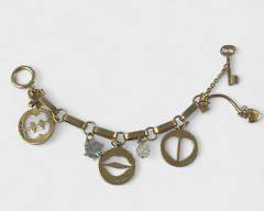 Adorable Betsey Johnson Gold Tone Statement Charm Bracelet - 8 Inches
