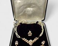 Fine Freshwater Pearl Gold Plated 16 Inch Statement Necklace W/ Matching Pierced Dangle Earrings & Ring Size 4.75
