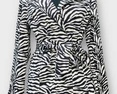 I.B. Diffusion Trench Coat. Chic Zebra Print Trench Coat. Features A Classic Double-Breasted Silhouette With Modern Twist. Size L
