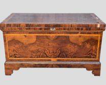 Fantastic Antique inlaid Storage Chest Trunk Great Coffee Table
