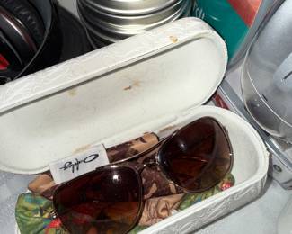 Oakley, Ray Ban, Maui Jim & other sunglasses