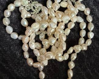 Faux Chanel Fresh Water Pearls