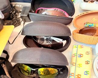 Oakley, Ray Ban, Maui Jim & other sunglasses