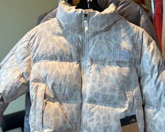 New with tags puffer jacket
