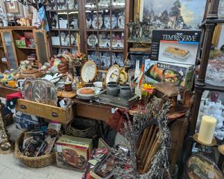 Lot's of fall decor, collectible Fitz & Floyd place settings for Thanksgiving, Turkey roaster, serving platters, fall table runner and much more!
