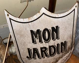 Mon Jardin Porcelain Shield Sign