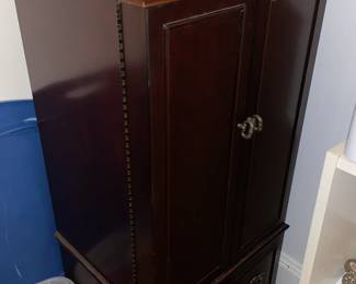 2 Door Wooden Cabinet