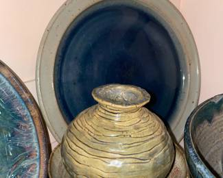 BEAUTIFUL 100+ Piece Collection Of Pottery (Bowls, Mugs, Plates, Vases, & More!)