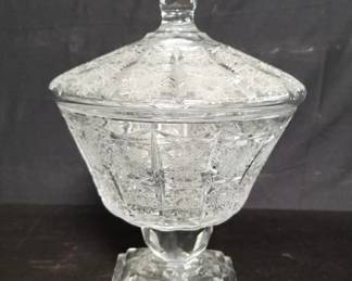 Lot # : 164 - Vintage cut glass candy dish
