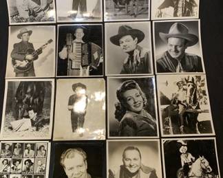 Lot # : 288f - Country western musicians and actors 10" x 8"
