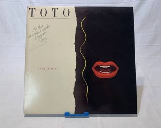 Lot # : 50f - Steve Lukather guitarist signed Toto LP 12"
