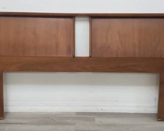 Lot # : 212 - Mid century Kent Coffey king size headboard
