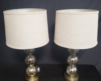 Lot # : 121 - Pair of stacked glass ball table lamps

