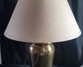 Lot # : 77 - Brass table lamp
