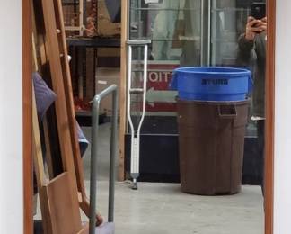 Lot # : 202 - Mid century modern wall mirror
