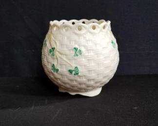 Lot # : 64 - Vintage Belleek shamrock vase
