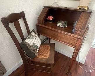 Vintage secretary desk w/chair