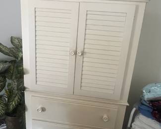 Coastal Style TV Cabinet/Armoire by Broyhill, 42“ x 19“ x 64“