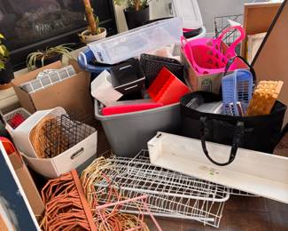 LOTS AND LOTS OF CONTAINERS!