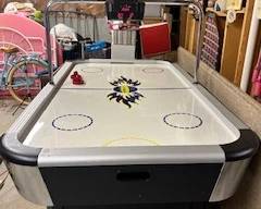 Air Hockey Table