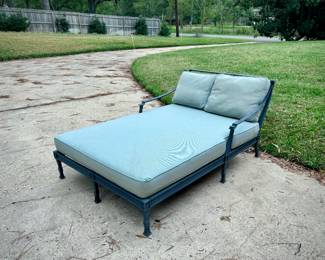 Front Gate double chaise lounger