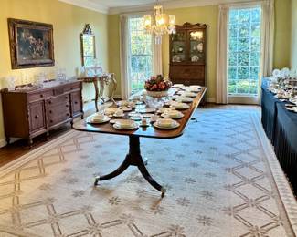 Baker dining table extends to 115”