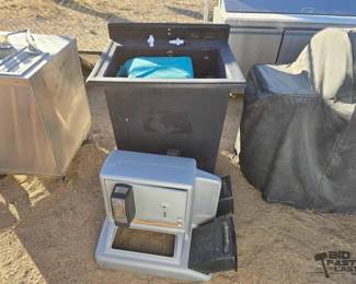 2142  Portable Hand Washing Station 