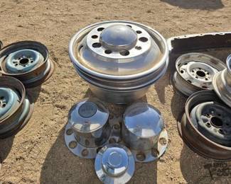 2044  Simi Truck Wheel Covers and Hub Caps 