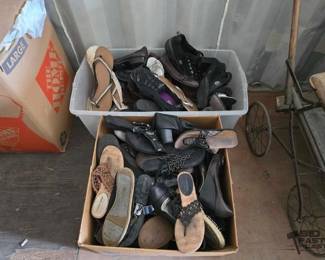 3304  1 Tote and 1 Box of Womens Shoes 