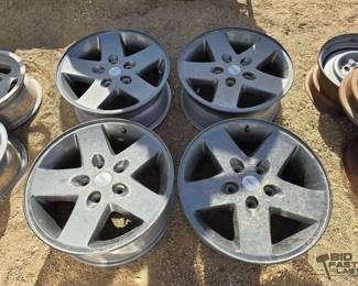 2038  1 Set of Jeep 5 Lug Wheels 