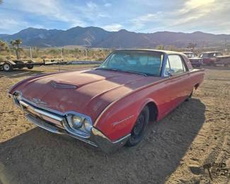109  Ford Thunderbird 