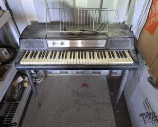 3294  Wurlitzer 200A Electric Piano 