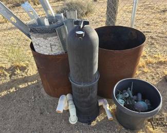 4018  Roll of Fencing, Brass and Copper Fittings, Pipe 