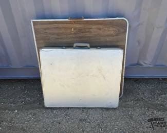 2006  2 Folding Tables 