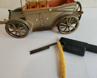 Musical Bar Car And Crown Razor