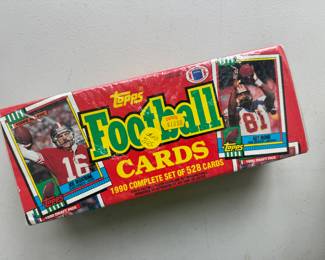 Topps 1990 Football Cards Complete Set (Factory Sealed / Never Opened)