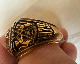 10K Gold & Red Stone Cherry Hill East 1979 Class Ring
