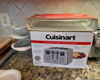 Cuisinart Countdown Classic 4-Slice Toaster (New in Box)