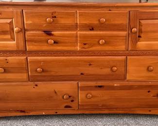 Dresser w Mirror (picture coming)